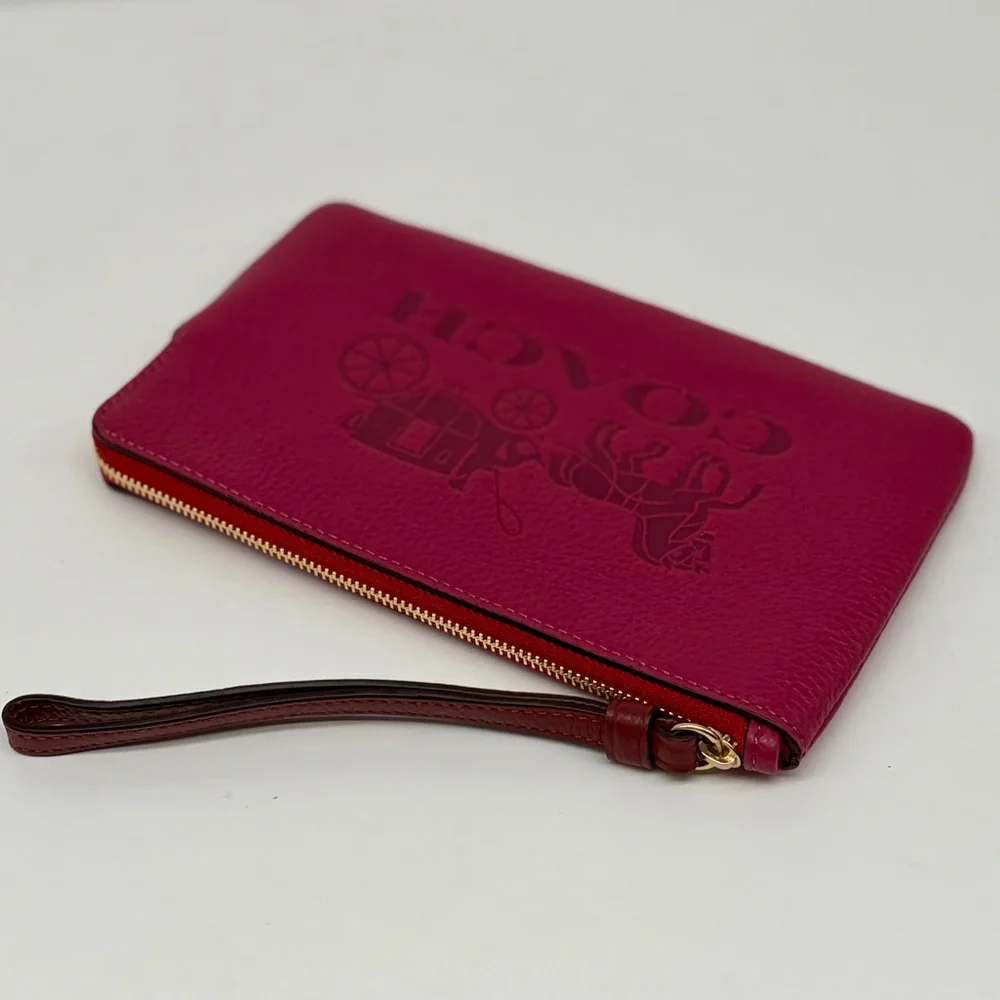 Coach Large Corner Zip Wristlet Wallet With Horse And Carriage